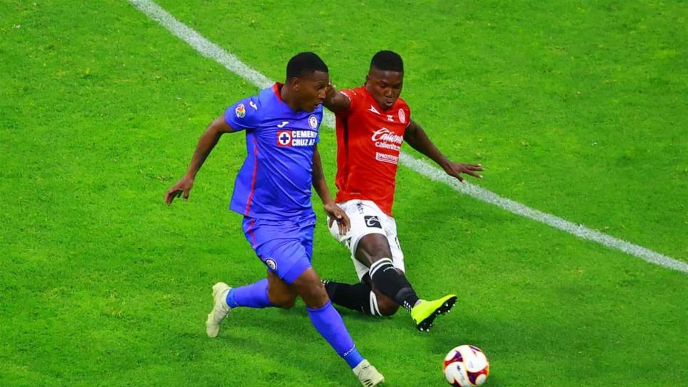 Cruz Azul hunde al Mazatlán FC Cruz Azul hunde al Mazatlán FC