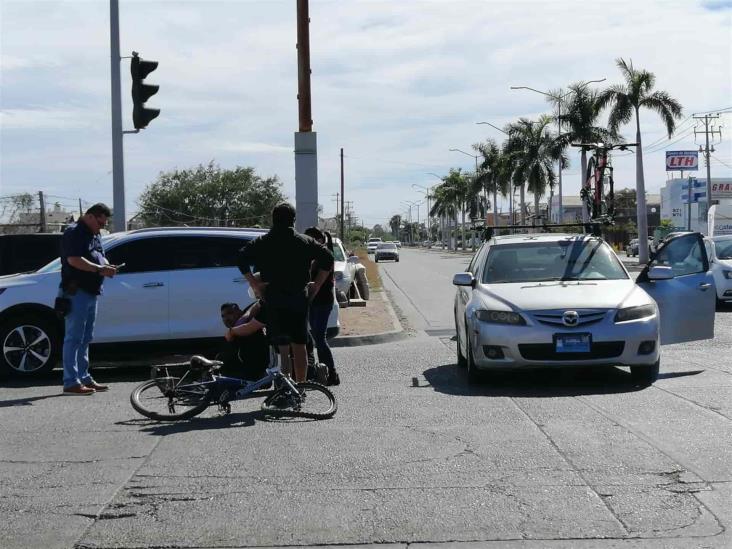 Atropellan a ciclista en Los Mochis Atropellan a ciclista en Los Mochis