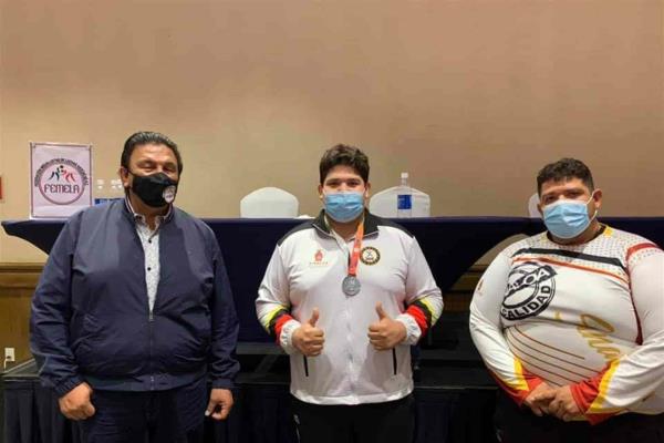 Paúl Morales queda subcampeón en Nacional de Primera Fuerza de Luchas Asociadas