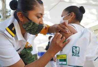 Más de 8 mil médicos del IMSS ya fueron vacunados contra el Covid-19 en Sinaloa