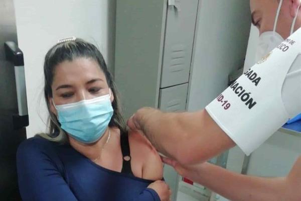 El 90 % del personal de SSa en el norte del estado, vacunado contra Covid-19