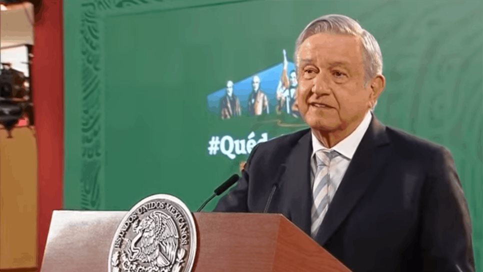 AMLO advierte con modificar Constitución si jueces tumban su reforma eléctrica