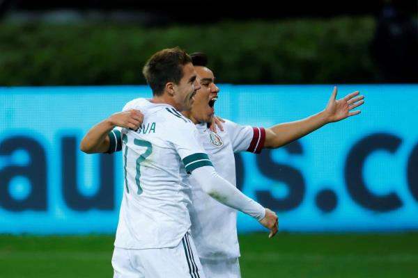 México golea 0-3 a Costa Rica y se clasifica a las semifinales