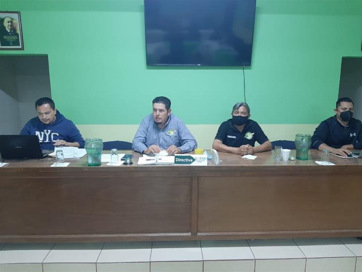 Clemente Grijalva admite a un jugador profesional Clemente Grijalva admite a un jugador profesional