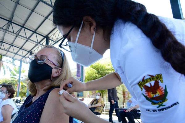 Este domingo reinicia vacunación para adultos de 60 a 69 años en Los Mochis