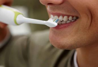 Tener buena higiene bucal te protege contra el Covid-19: dentista