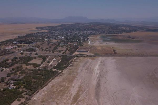 Agoniza el milenario lago de Cuitzeo, el segundo más grande de México