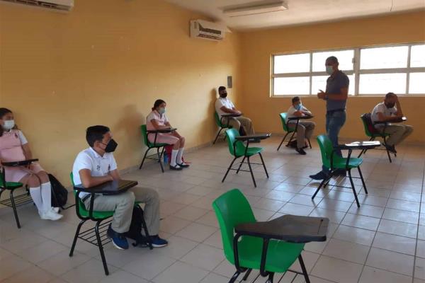 De Sinaloa municipio, la primer escuela en abrir sus puertas este martes a estudiantes
