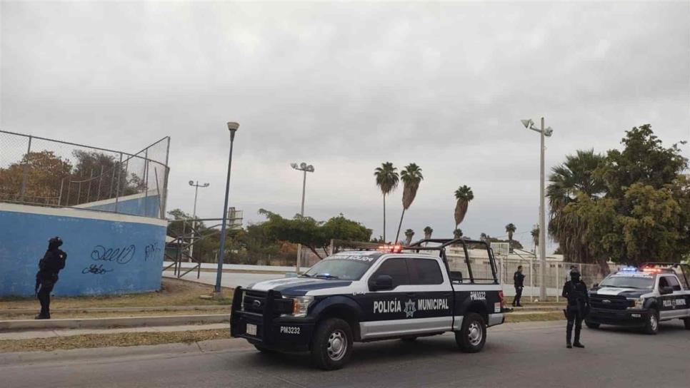 Refuerzan vigilancia policiaca en los parques de Los Mochis