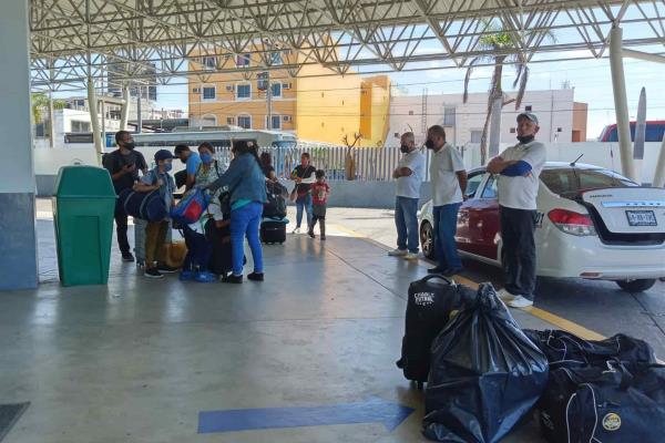Al alza aforo de pasajeros en central camionera de Mazatlán