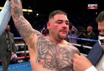 Andy Ruiz se recupera de una caída y vence a Chris Arreola por voto unánime