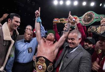 Saúl «Canelo» Álvarez  ca por el récord de Julio César Chávez en el Azteca