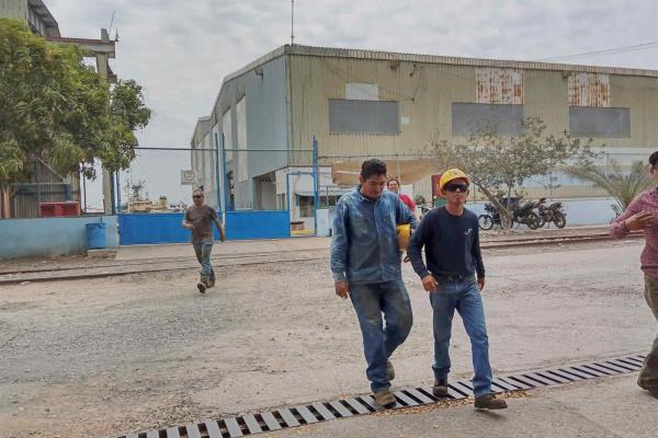 Consiguen ocupación mínima los trabajadores de la industria naval en Mazatlán