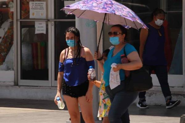 Llama Salud a no exponerse al sol y evitar el golpe de calor