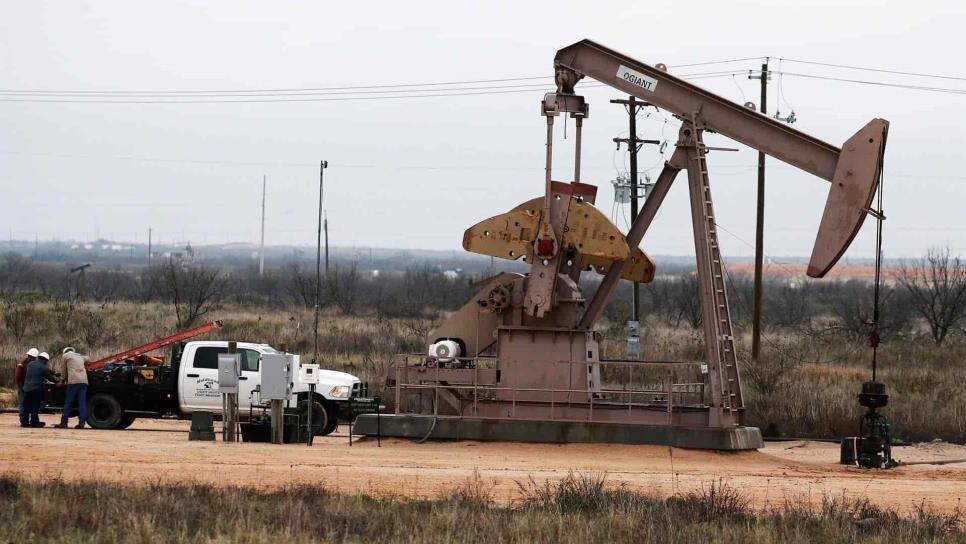 Petróleo de Texas abre con descenso del 0,76 %, hasta 62,88 dólares