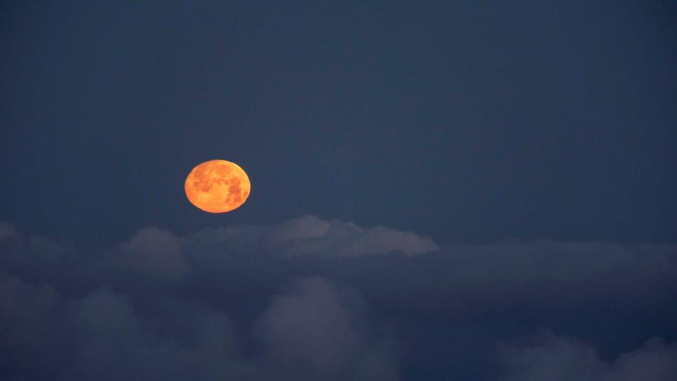 ¿Cuándo es la luna llena de abril?, conoce los detalles