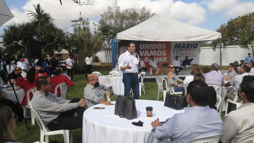 Pide sector turismo de Mazatlán a Mario Zamora sacar adelante al puerto