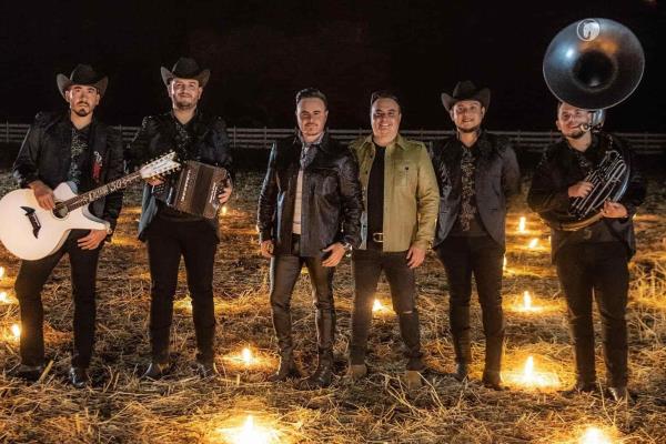 El dueto Río Roma muestra el regional mexicano que llevan en la sangre