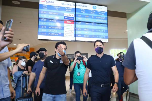 Llega Beñat San José Gil a Mazatlán