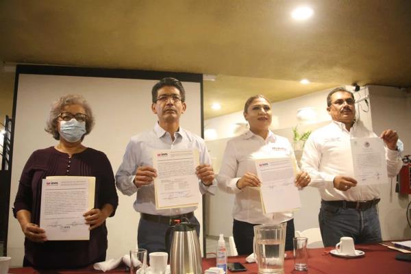 Recibe Martín Ahumada constancia como Presidente Municipal de Guasave