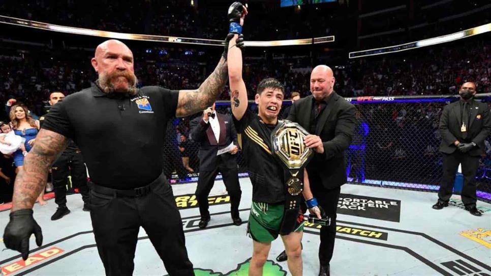 Brandon Moreno hace historia y gana el título mosca del UFC