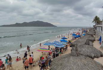 Pese a tormenta en el Pacífico, reportan playas tranquilas en Mazatlán