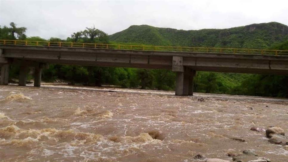 Se registran fuertes lluvias en Choix y El Fuerte