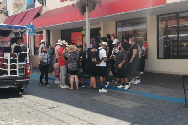 Por baja en casos covid, prevén aumentar aforo en comercios de Mazatlán