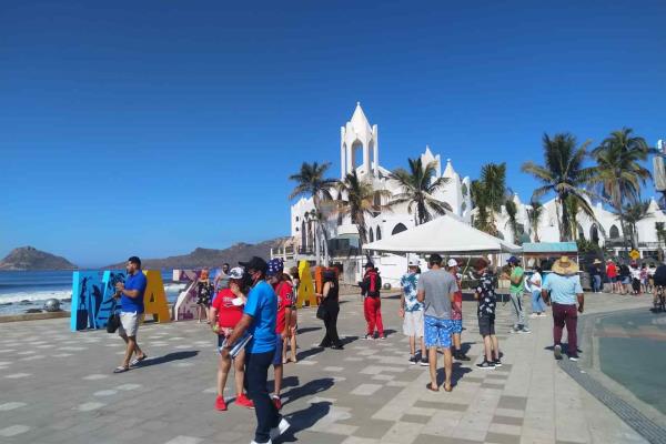 Alienta a touroperadores la llegada de crucero turístico a Mazatlán