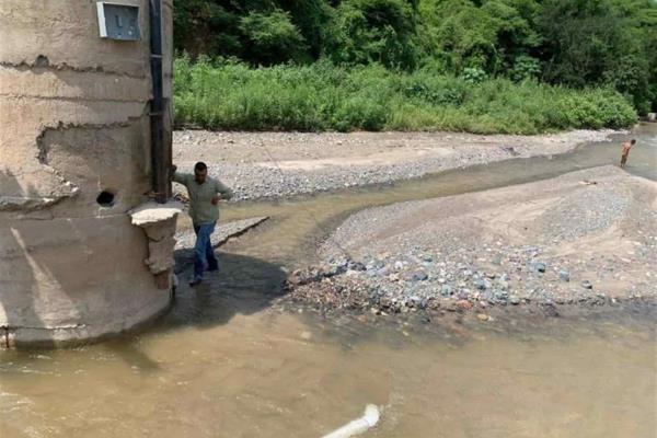 Exhorta Protección Civil de Choix a no arriesgarse en cruzar arroyos