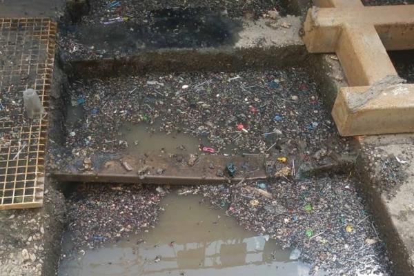 Colapsarán cárcamos de rebombeo en Mazatlán por la basura que arrastran las lluvias