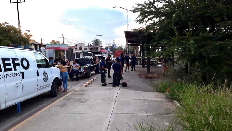 Asesinan a joven y cae al canal del Campo El Diez