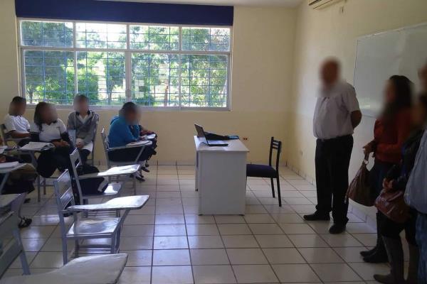 Niega tajantemente prepa UAS Choix condicionar entrega becas