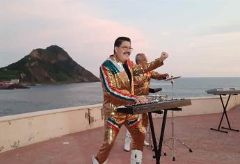 Mi Banda El Mexicano promueve Mazatlán con su música