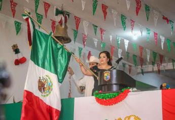 Aurelia Leal celebra el Grito de Independencia en Guasave