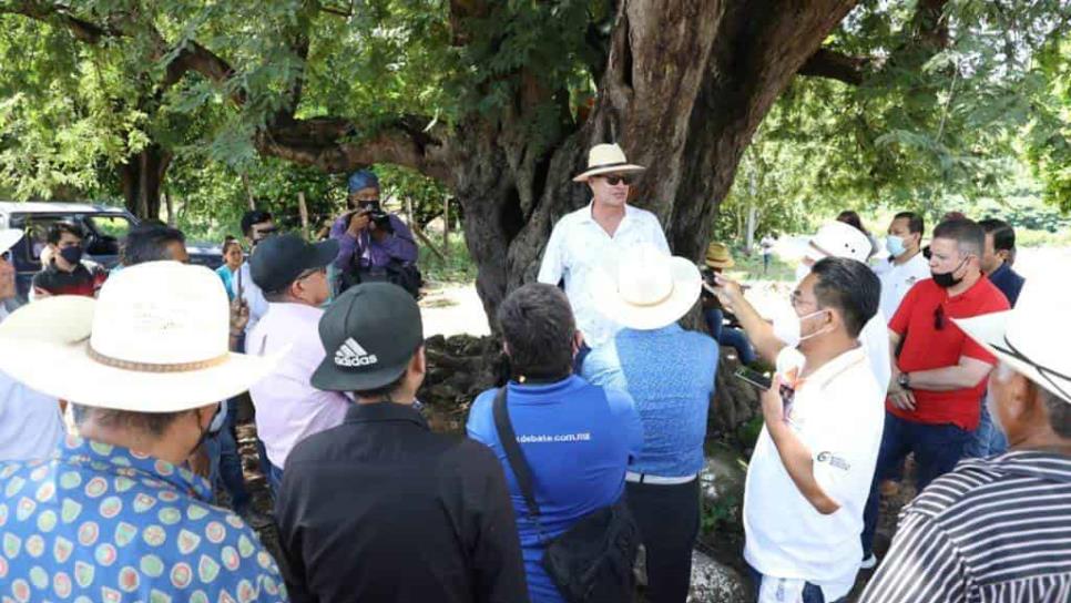 Visita el gobernador Quirino Ordaz viejo pueblo de Santa María