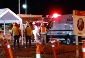 Viento tira al agua a tripulantes de embarcación en Topolobampo