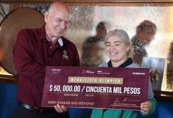 Gobierno de Baja California le regala un cheque sin fondos a una atleta