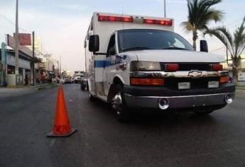 Le cae placa de mármol encima y muere horas después en hospital de Mazatlán