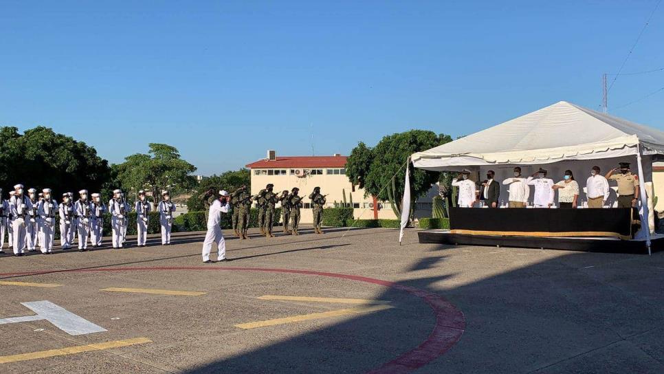 Conmemoran en Topolobampo el bicentenario de la Armada de México