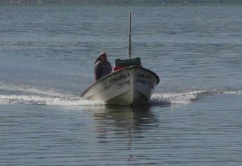 Denuncian saqueo en bahía de Topolobampo con artes ilegales de pesca