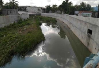 Supervisan los 42 km de canales de Mazatlán por «Pamela»