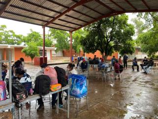 Dan luz verde a refugiados en Elota, ya pueden salir de los albergues Dan luz verde a refugiados en Elota, ya pueden salir de los albergues
