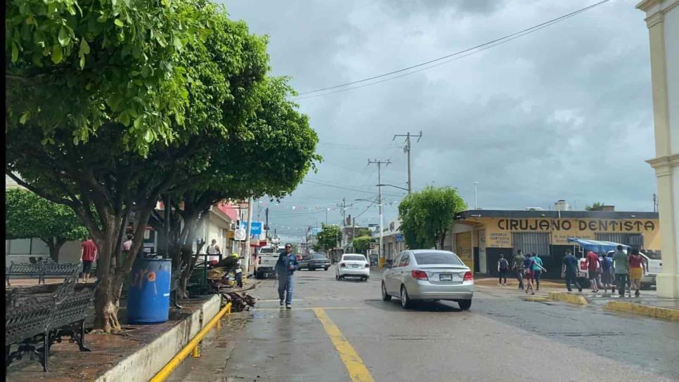 Habitantes de La Cruz de Elota reanudan sus actividades cotidianas