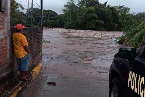 En Concordia, localidades se quedan sin electricidad e incomunicadas