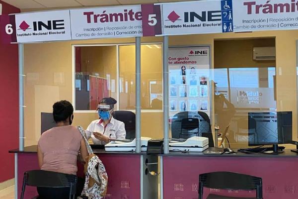 INE invita a tramitar reposición de credencial de elector