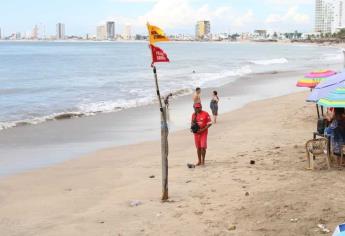 Reabren algunas zonas de playa de Mazatlán a bañistas