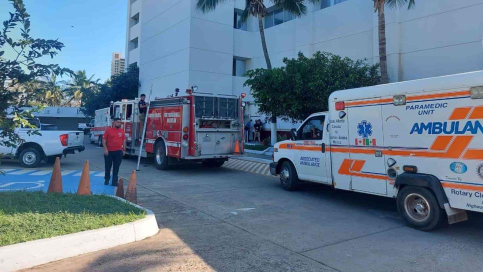 Cae elevador del edificio de Conapesca en Mazatlán; una persona estaba en el interior