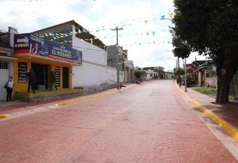 Entrega el gobernador Quirino Ordaz pavimentación y drenaje en El Rosario