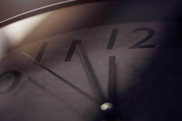 Recuerda atrasar tu reloj una hora antes de ir a dormir